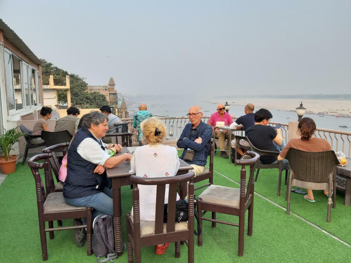 Hotel Sita Palace On Heritage Ghats Of Benaras Varanasi Exterior foto